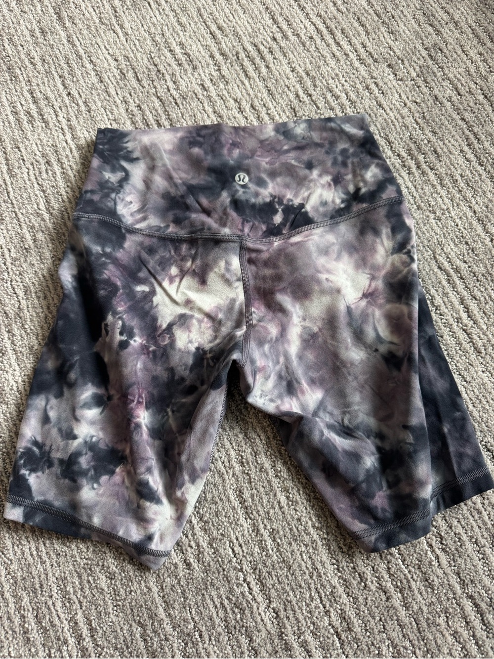 lululemon diamond dye align shorts